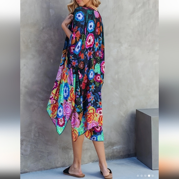 *Women's Floral Print Cover Up- Kimono / Multi Colored - Picture 3 of 3